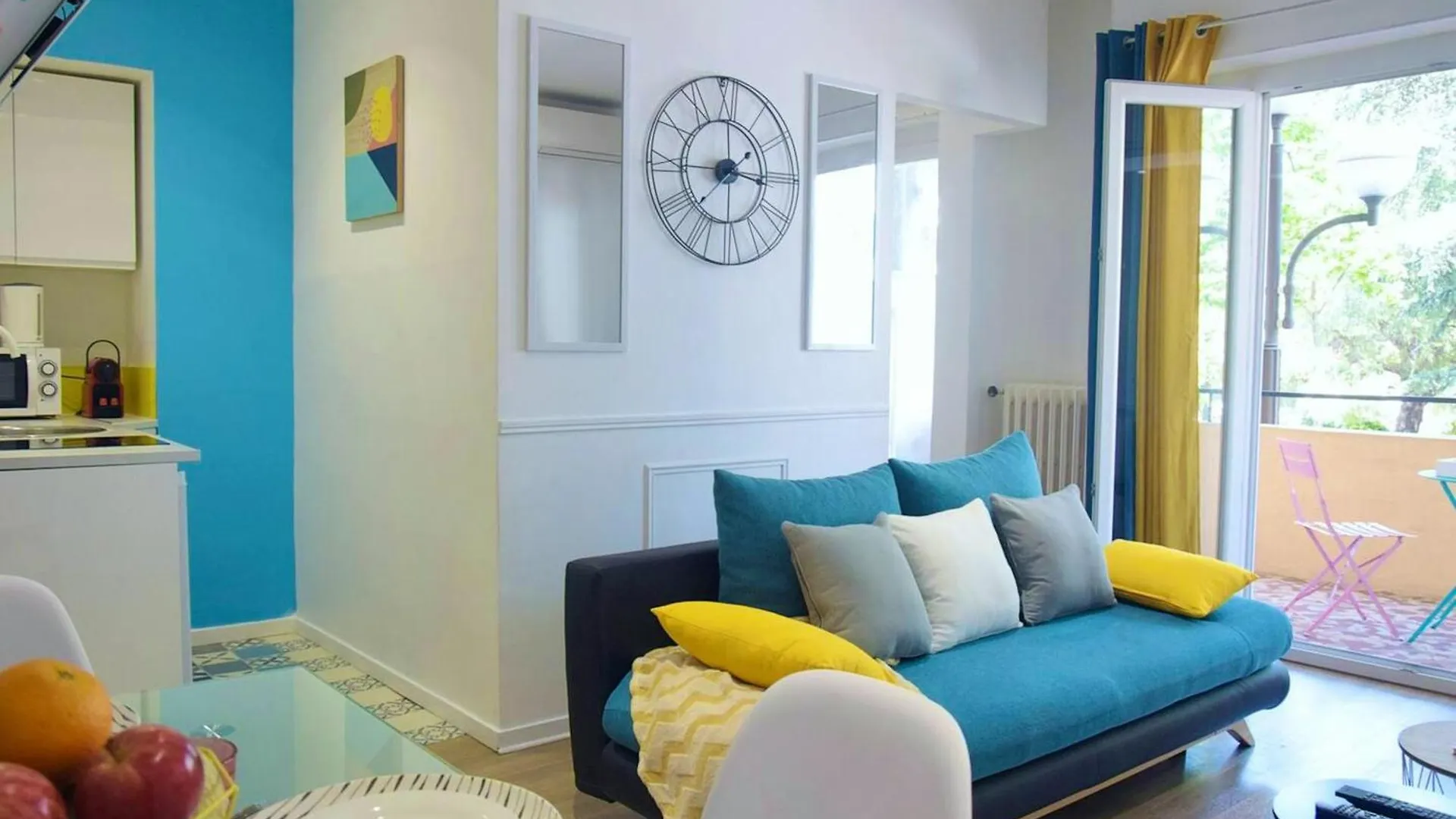 Appartement Confortable Terrasse Avec Vue Ville Cannes 35 M² 0*,