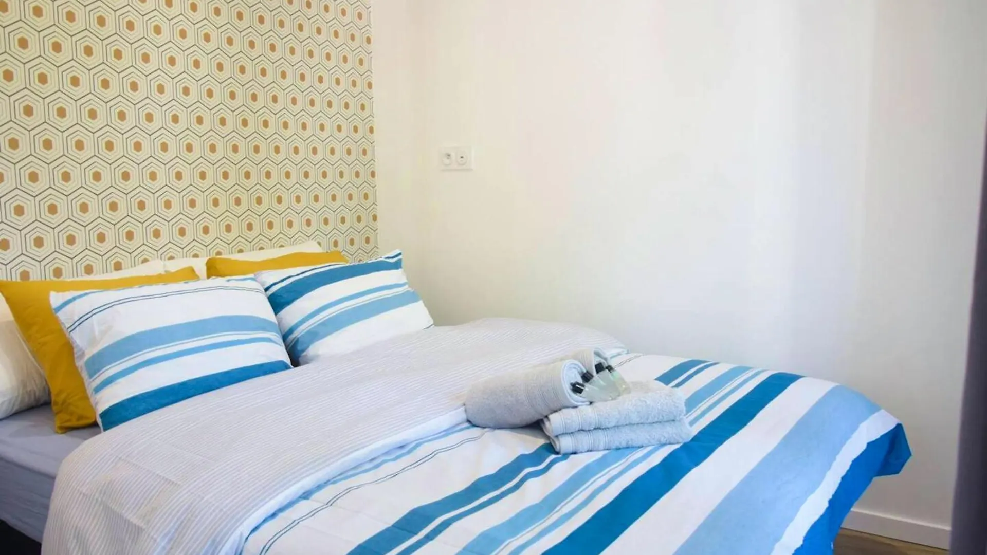 Appartement Confortable Terrasse Avec Vue Ville Cannes 35 M² France