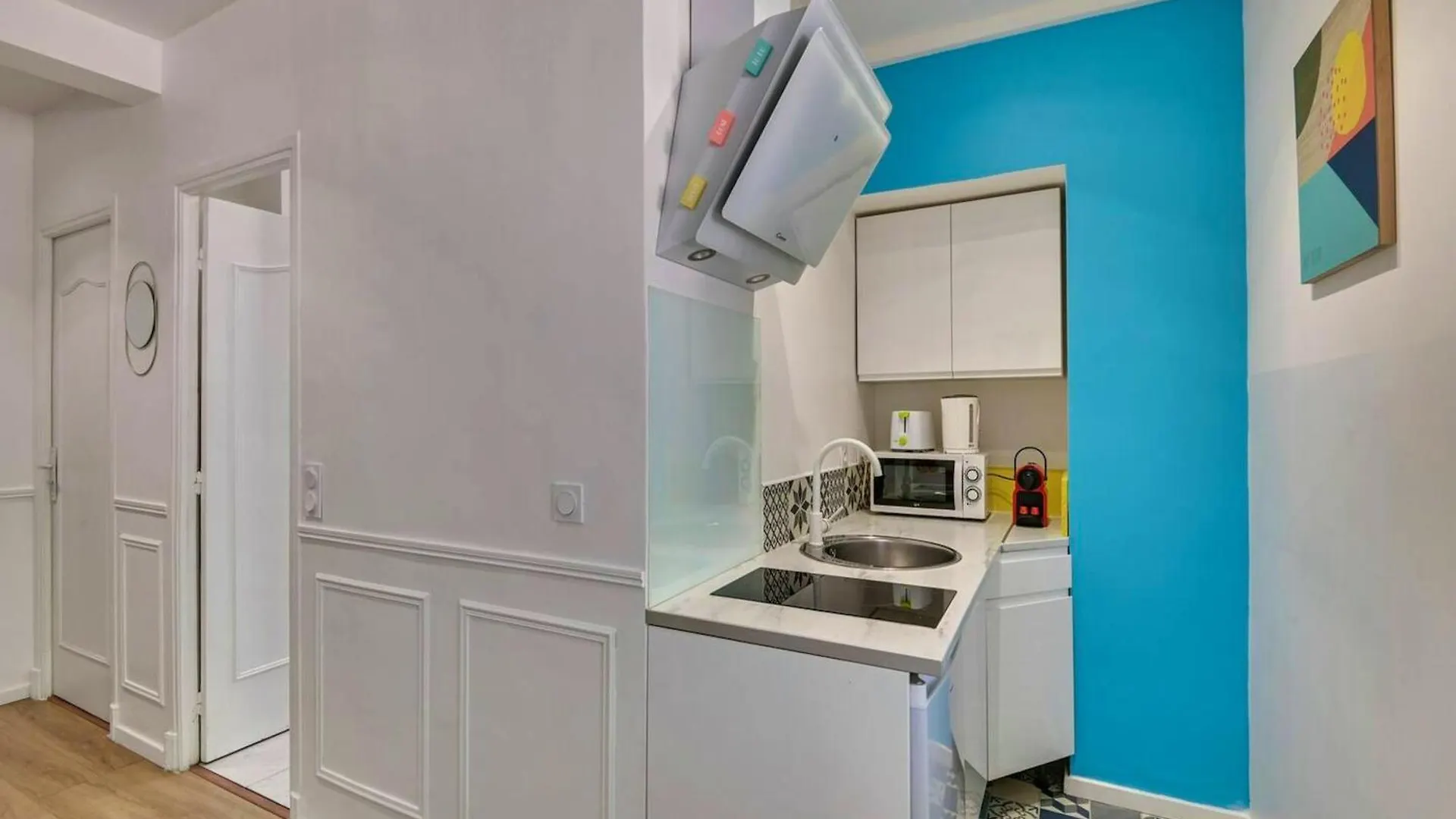 Appartement Confortable Terrasse Avec Vue Ville Cannes 35 M² 0*,  France