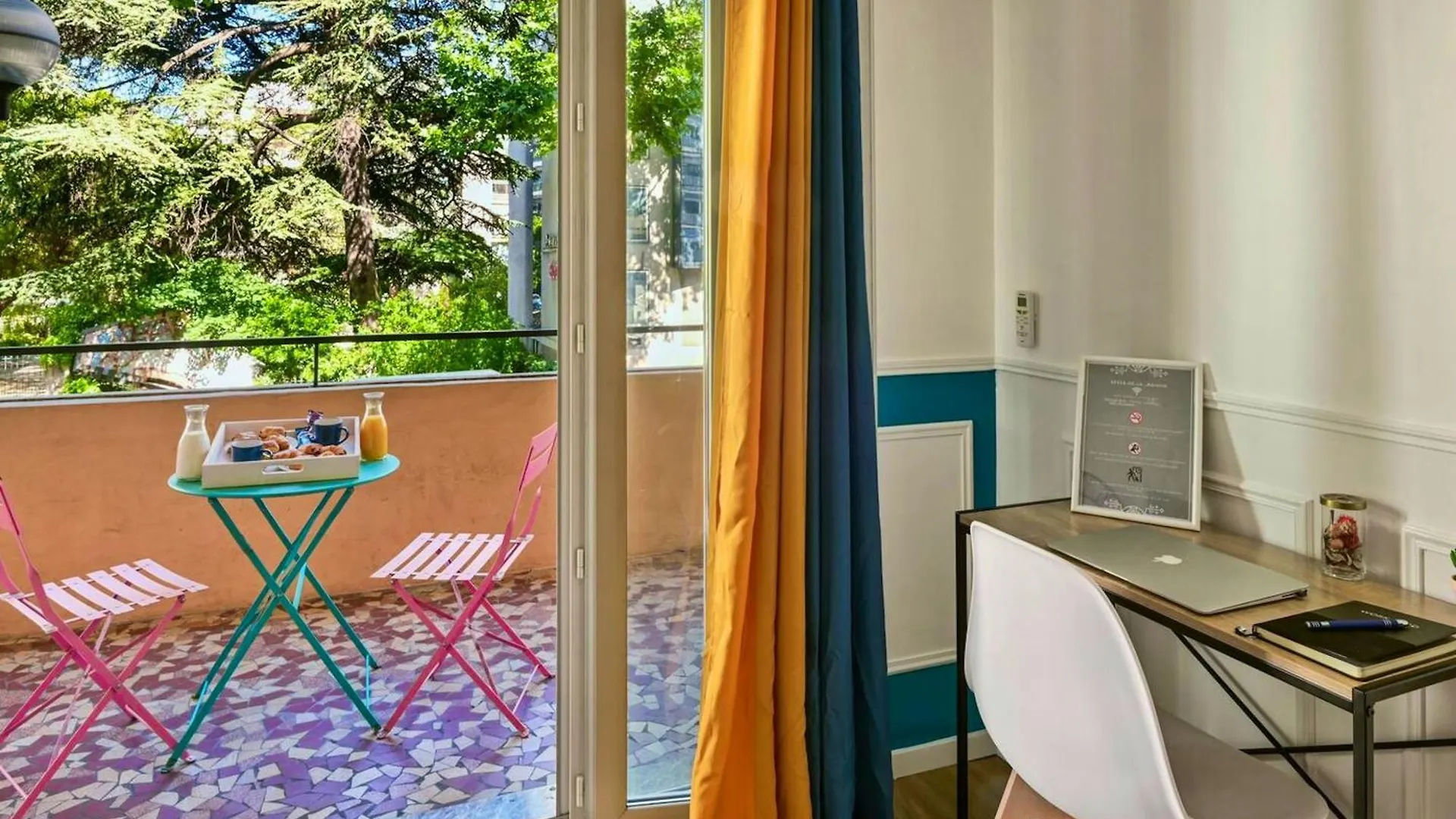Appartement Confortable Terrasse Avec Vue Ville Cannes 35 M²
